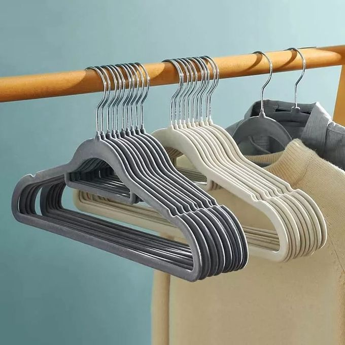 Adult Non-Slip Velvet Clothes Hangers – 360° Rotating Hook Space-Saving Hangers for Coats, Shirts & Dresses