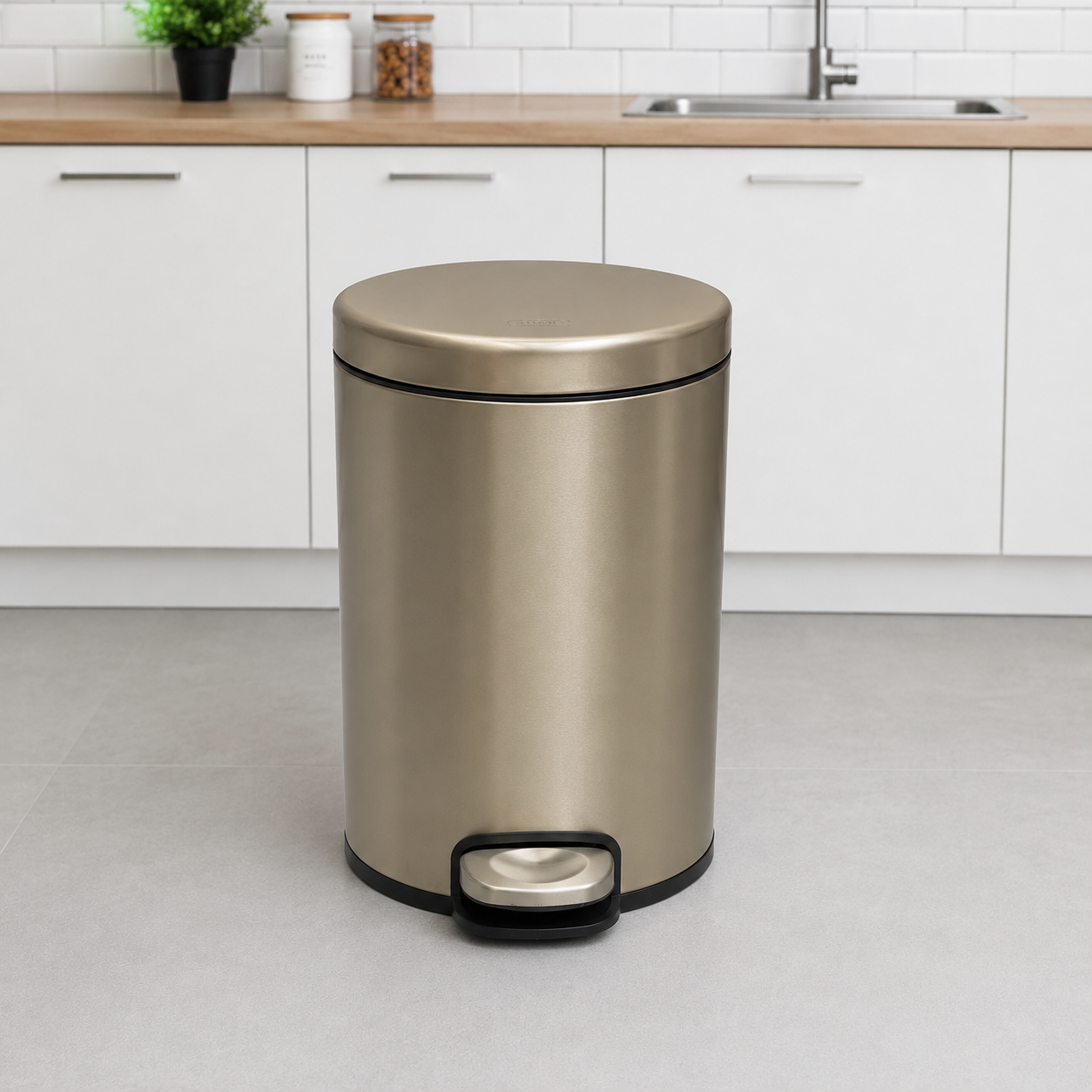 Stainless steel hydraulic pedal dustbin 6L to 20L – KT Bazar
